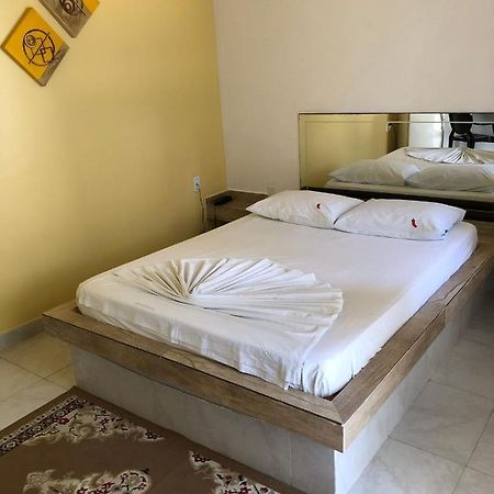 Motel Del Fuego (Adults Only) Pelotas Ngoại thất bức ảnh